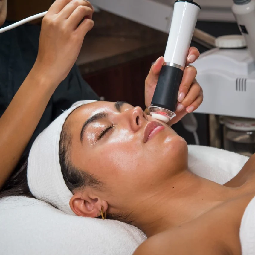 Oxygeneo Revive: Skin Renewal Elevated